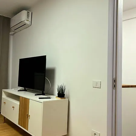 Up In Bucharest Apartment Exterior photo